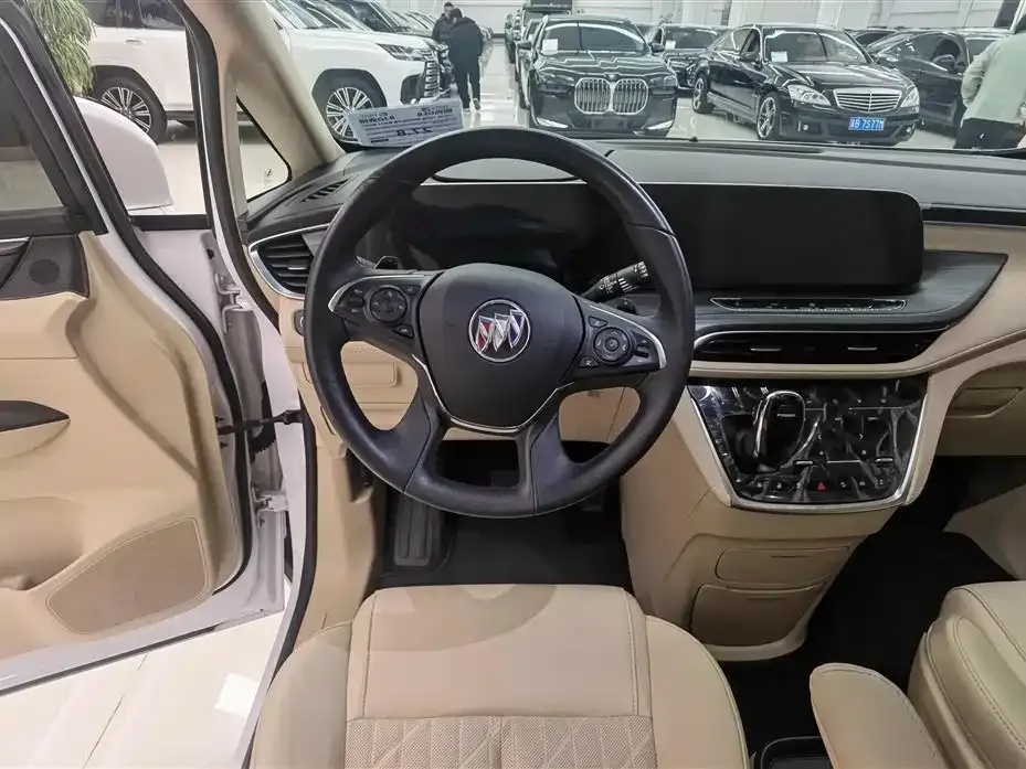 Buick GL8 2024 из CN, фото 10
