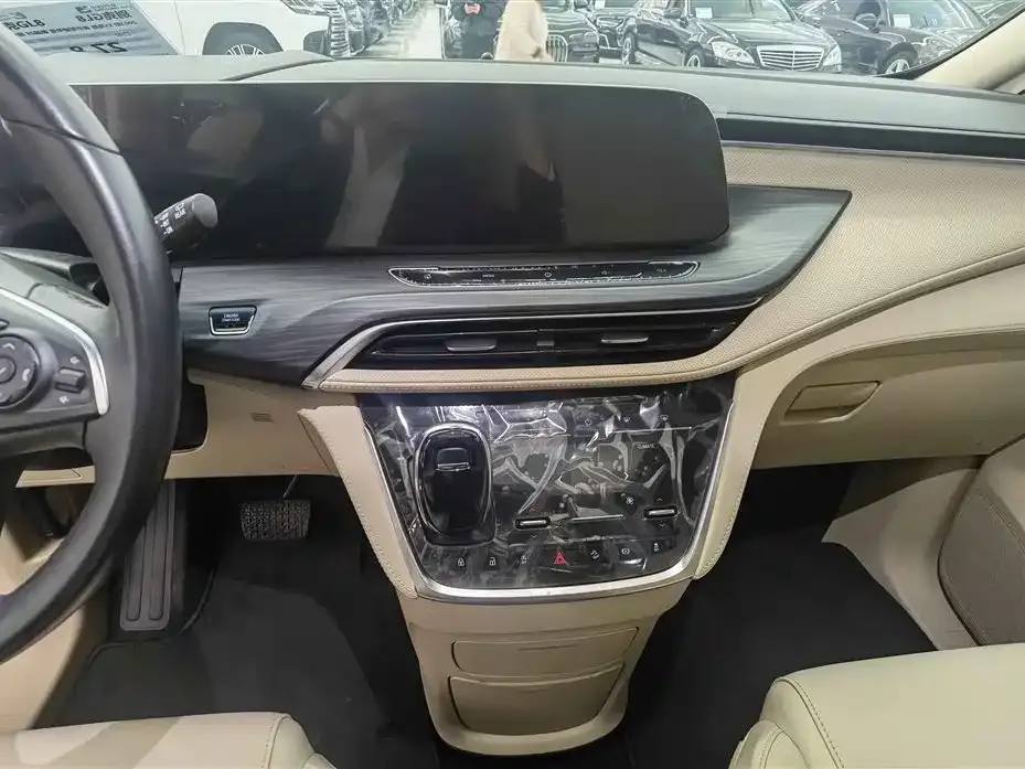 Buick GL8 2024 из CN, фото 7
