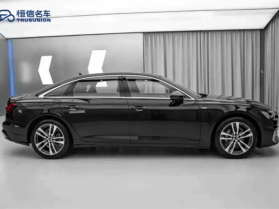 Audi A6L 2023 из CN, фото 4