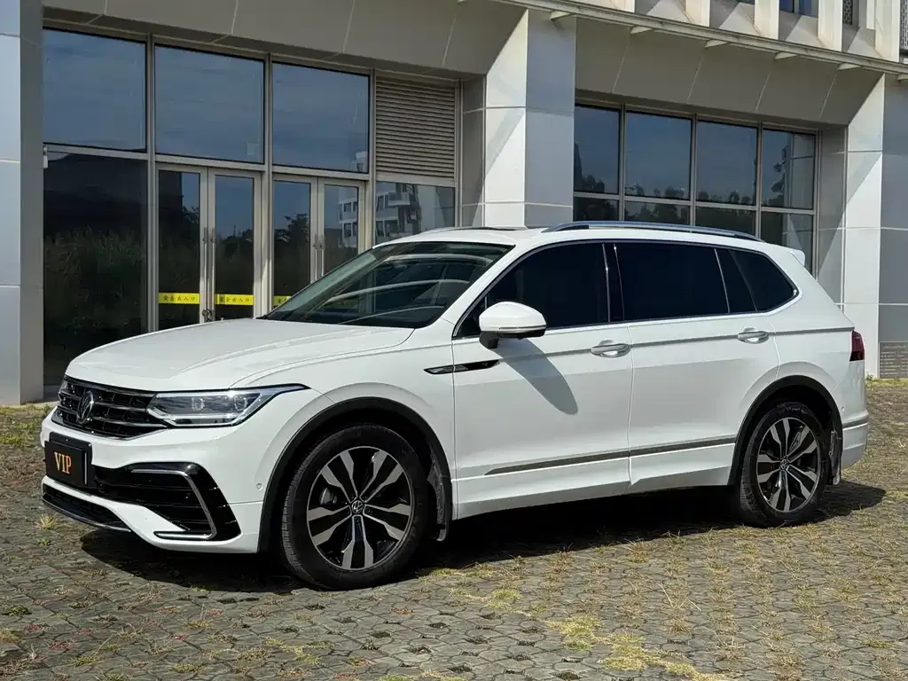 Volkswagen Tiguan L 2023 из CN, фото 1