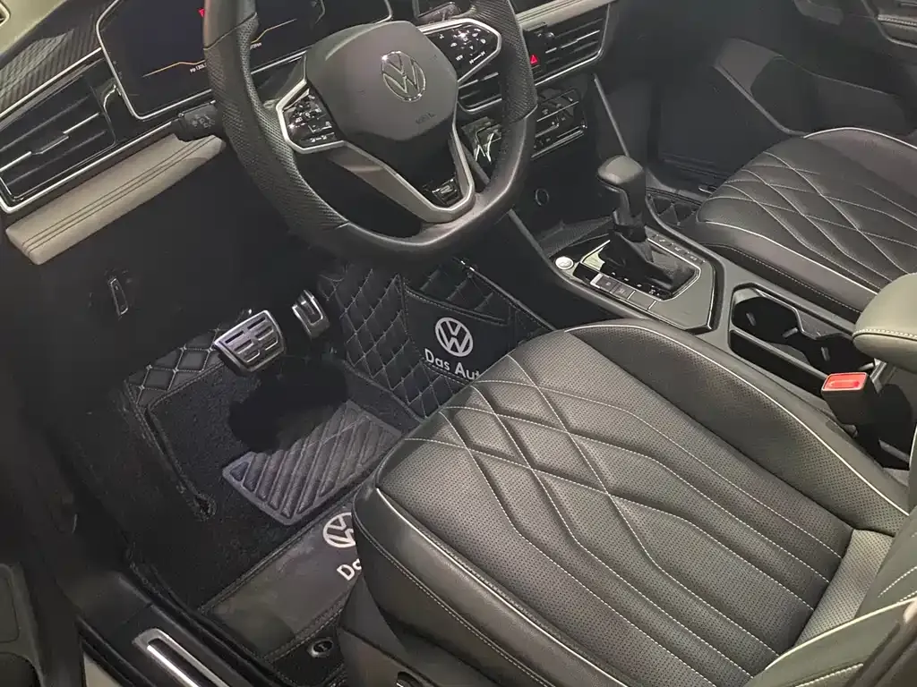 Volkswagen Tiguan L 2023 из CN, фото 10