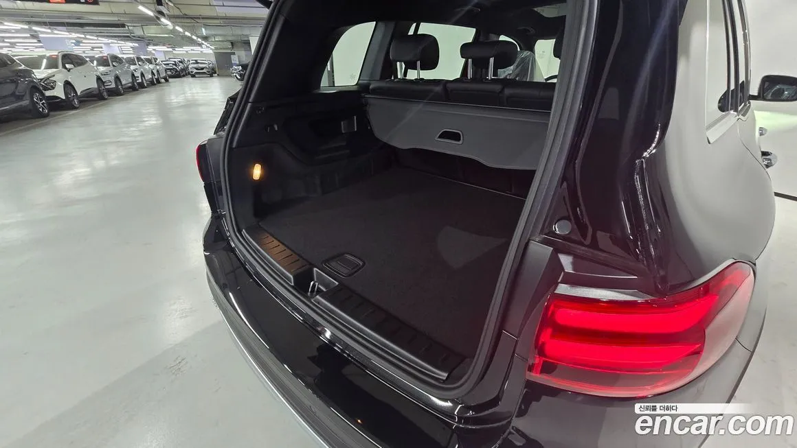 Mercedes-Benz GLB-Class — фото 10