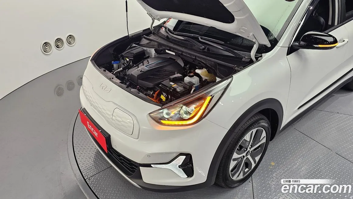 Kia Niro — фото 6