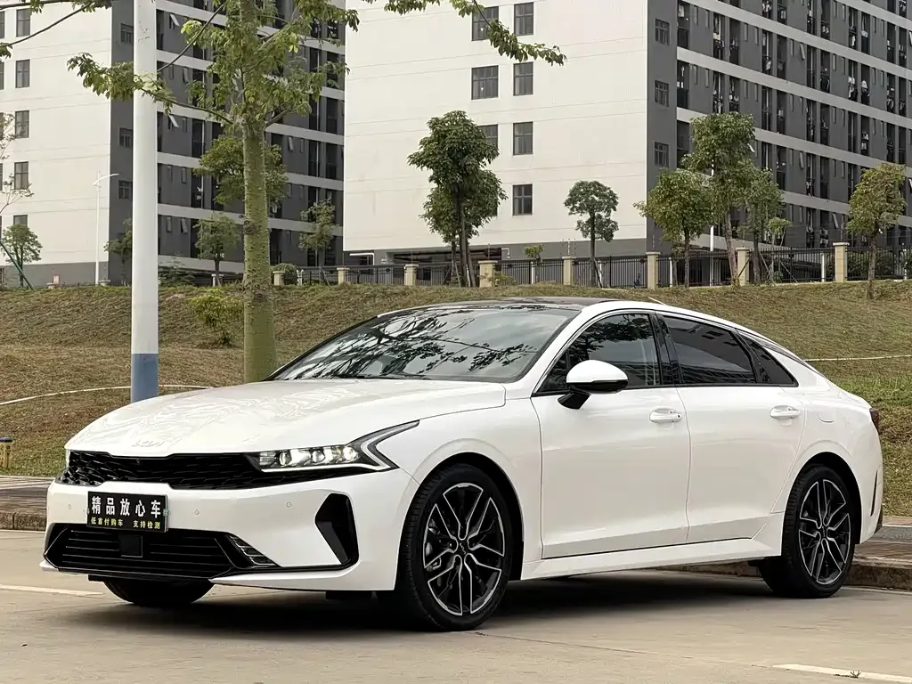 Kia K5 2022 из CN, фото 1