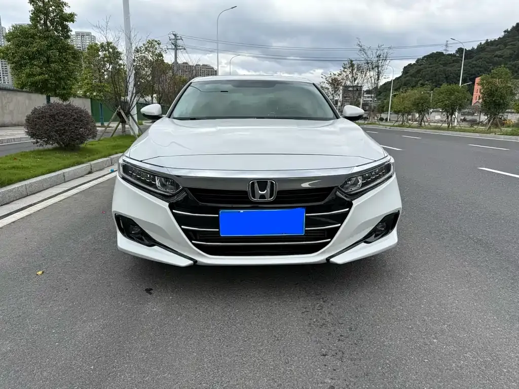 Honda Accord 2023 из CN, фото 2