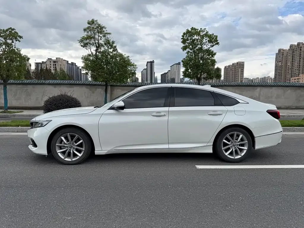 Honda Accord 2023 из CN, фото 3