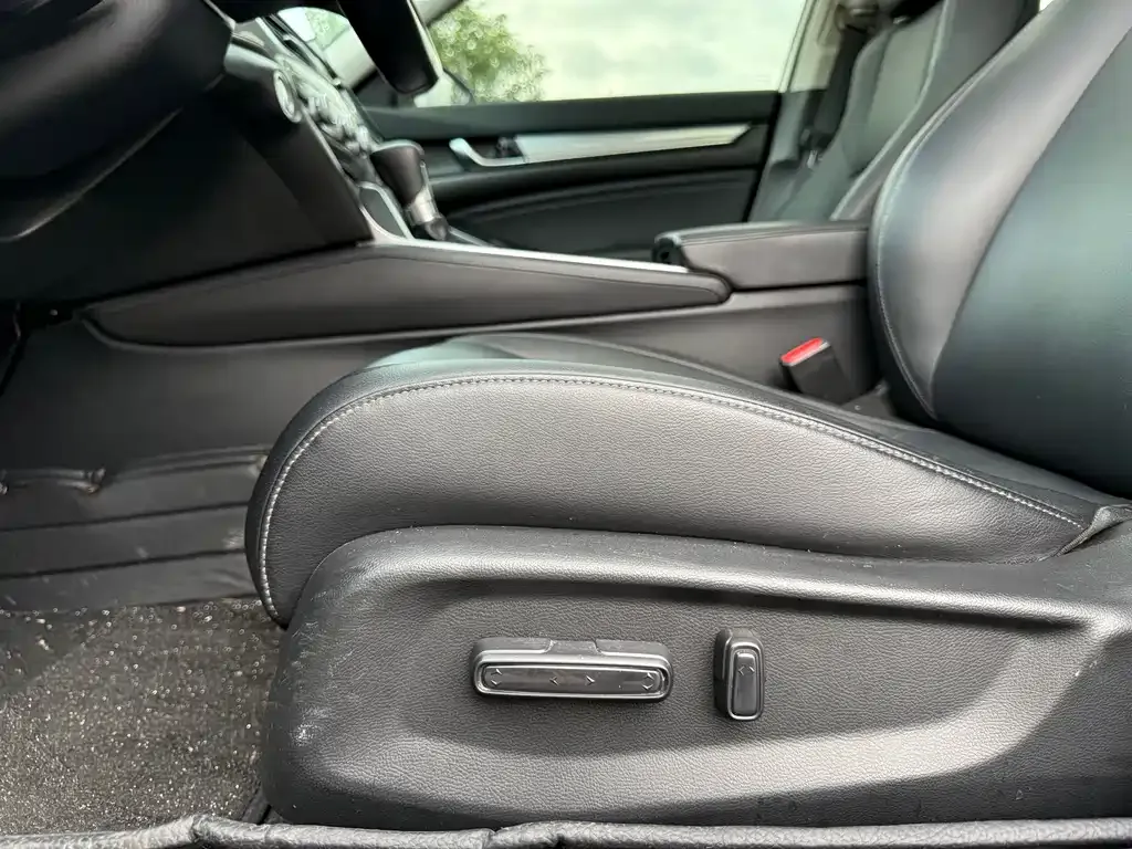 Honda Accord 2023 из CN, фото 5