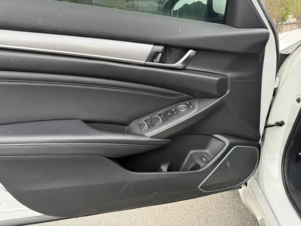 Honda Accord 2023 из CN, фото 6