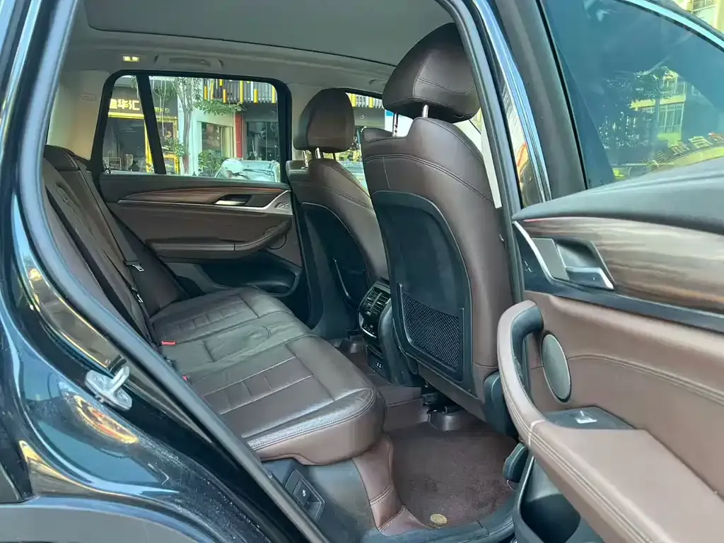 BMW X3 2021 из CN, фото 3