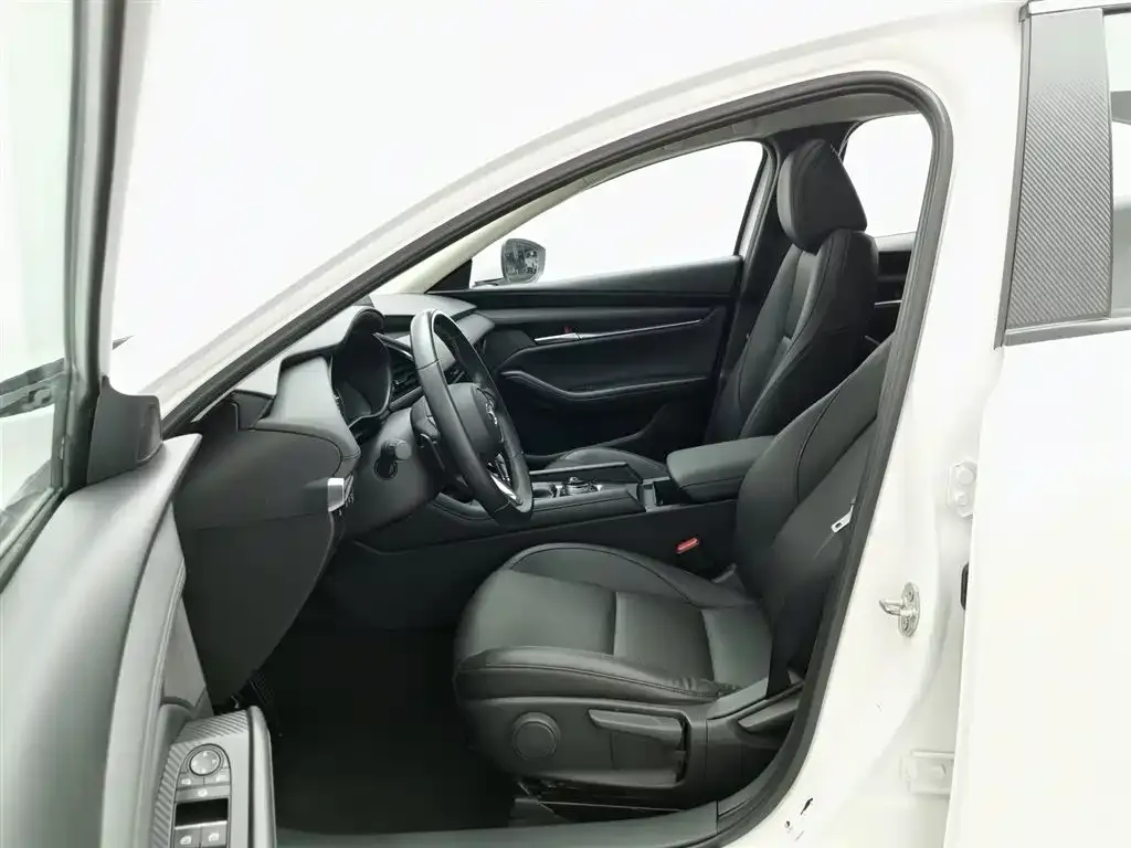 Mazda 3 Axela 2022 из CN, фото 10