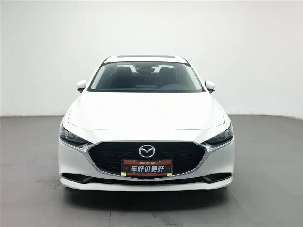 Mazda 3 Axela 2022 из CN, фото 3