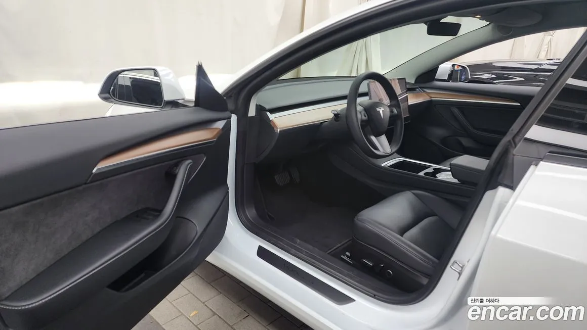 Tesla Model 3 — фото 10