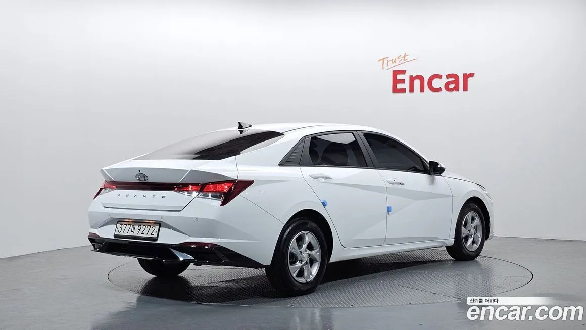 Hyundai AVANTE — фото 2
