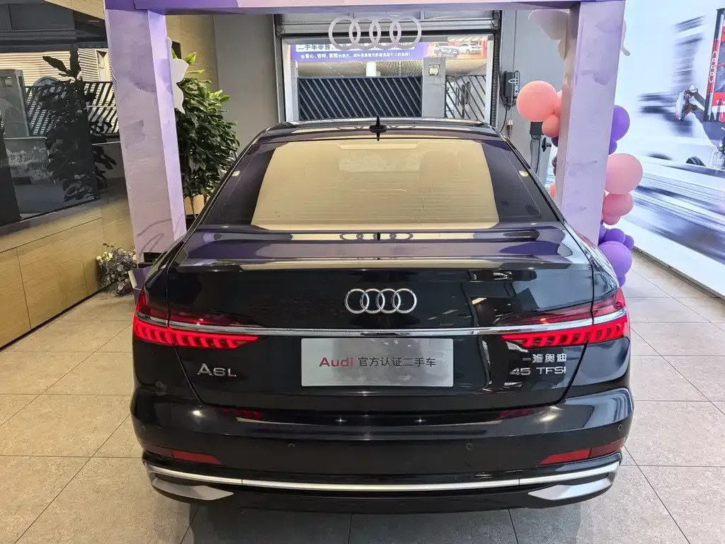Audi A6L 2023 из CN, фото 3