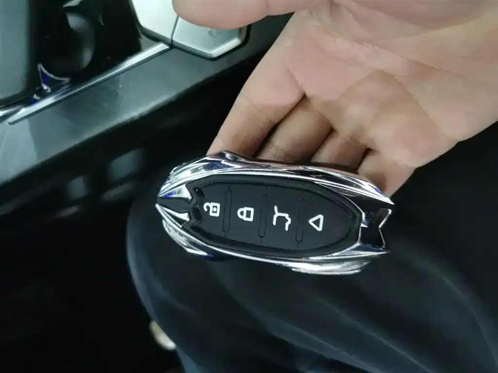 Changan UNI-V 2023 из CN, фото 9