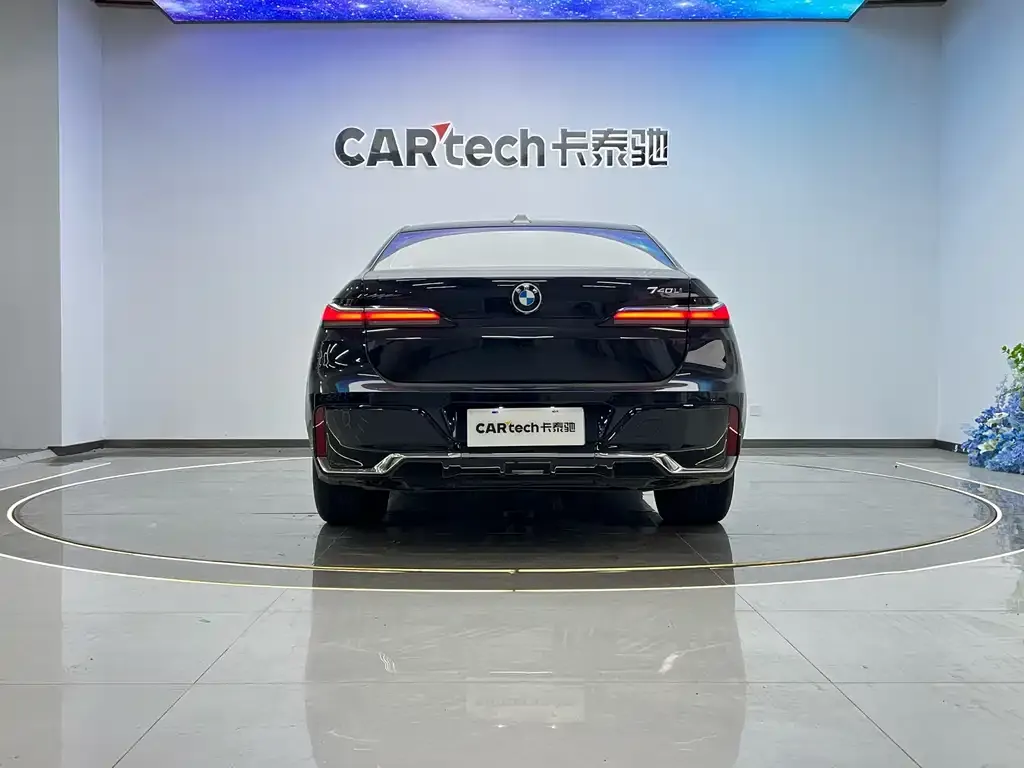 BMW 7 Series 2023 из CN, фото 6