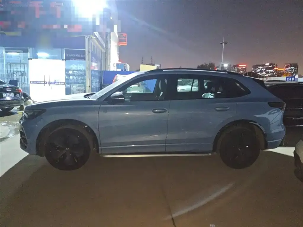 Volkswagen Tiguan L 2024 из CN, фото 5