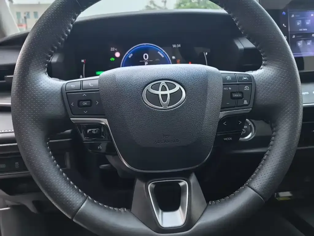 Toyota Camry 2025 из CN, фото 7