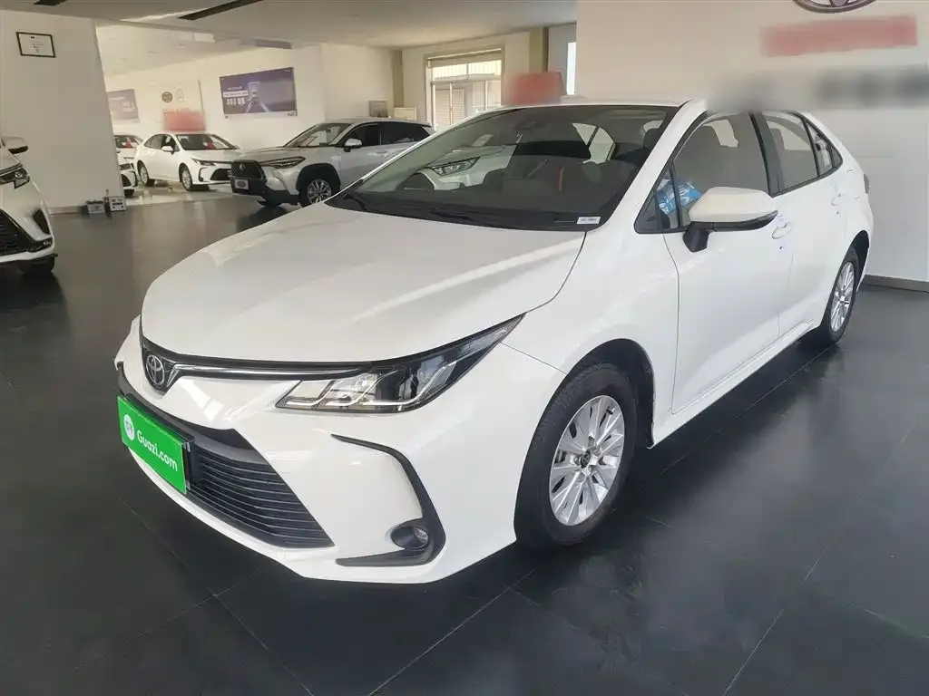 Toyota Corolla 2024 из CN, фото 2