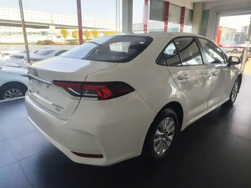 Toyota Corolla 2024 из CN, фото 7