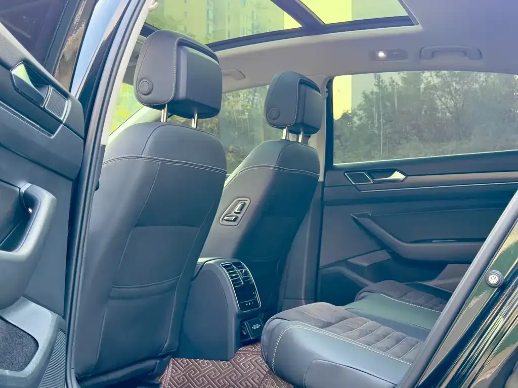 Volkswagen Magotan 2022 из CN, фото 6