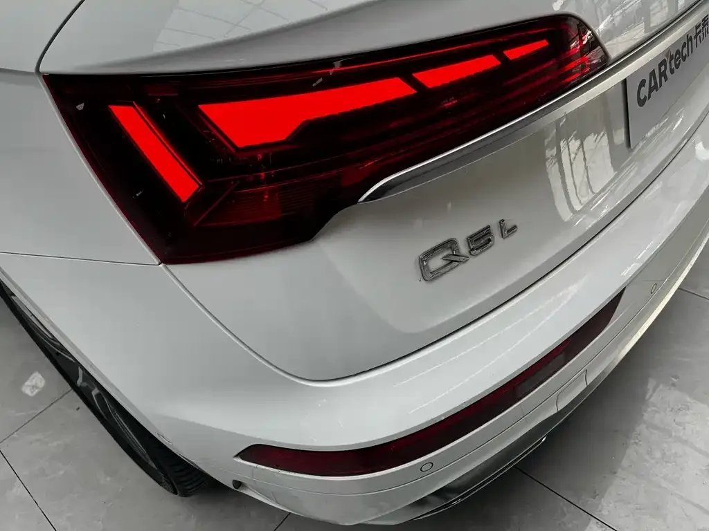 Audi Q5L 2023 из CN, фото 6