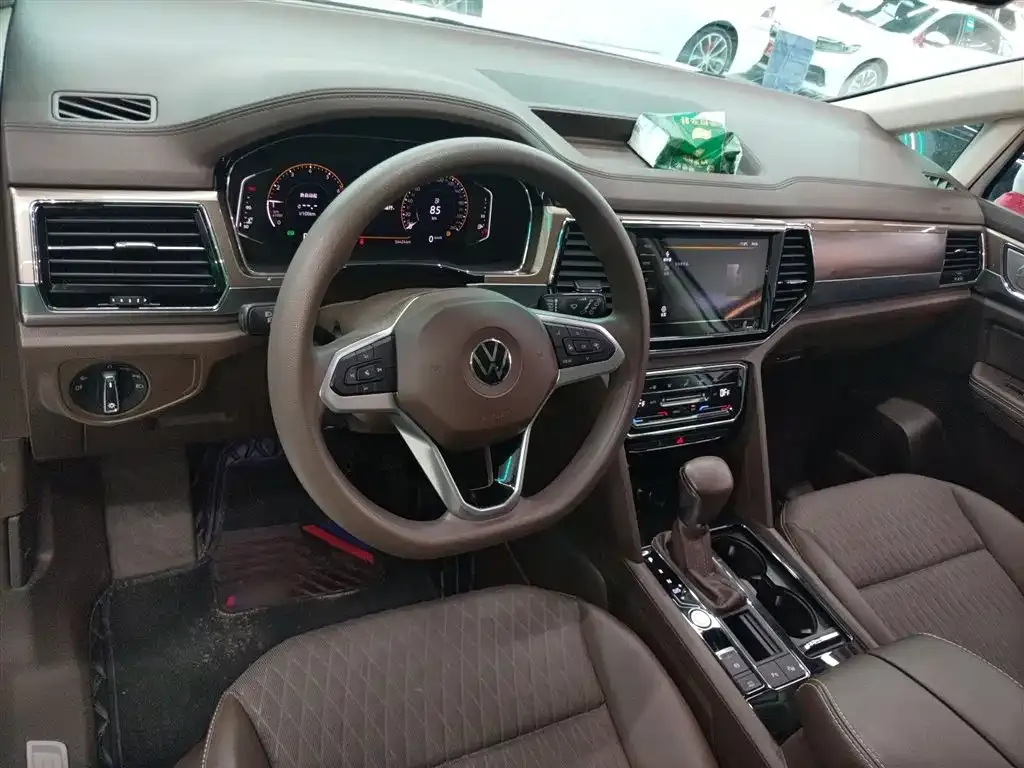 Volkswagen Viloran 2022 из CN, фото 10