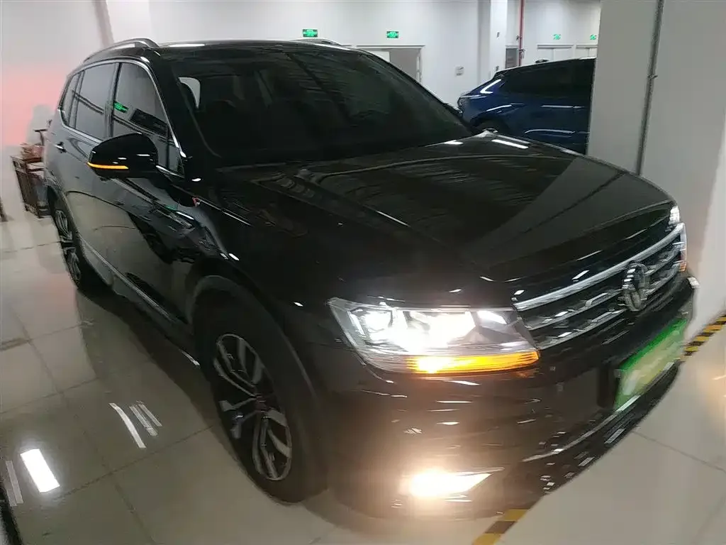 Volkswagen Tiguan L 2021 из CN, фото 4