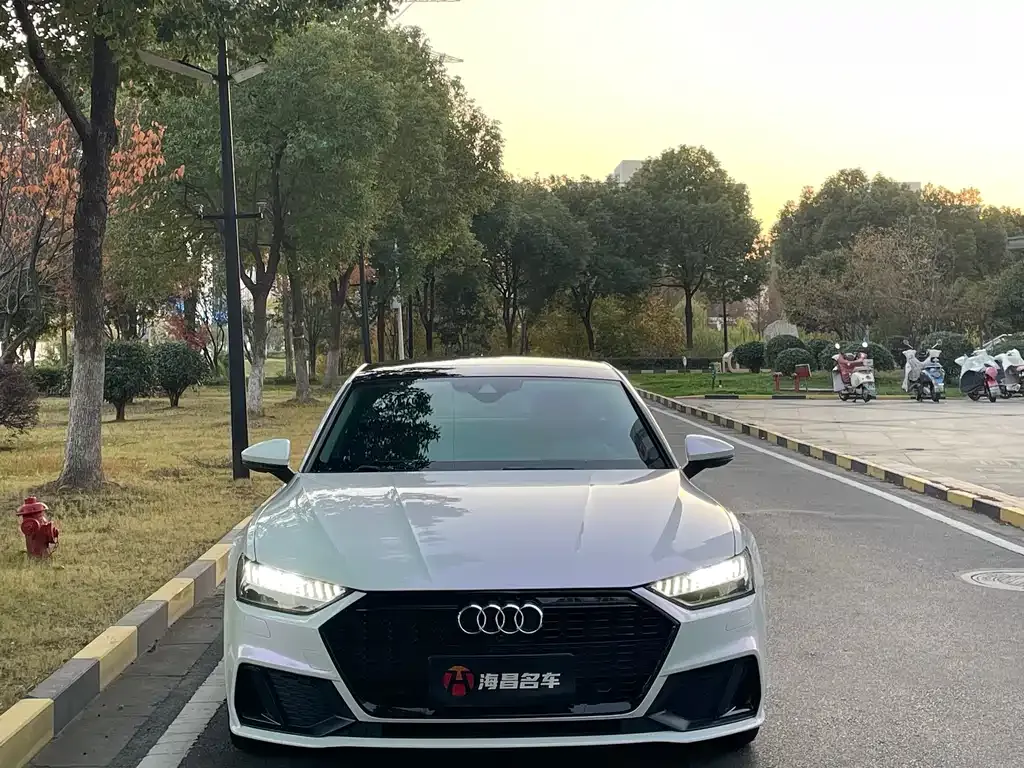 Audi A7 2021 из CN, фото 2