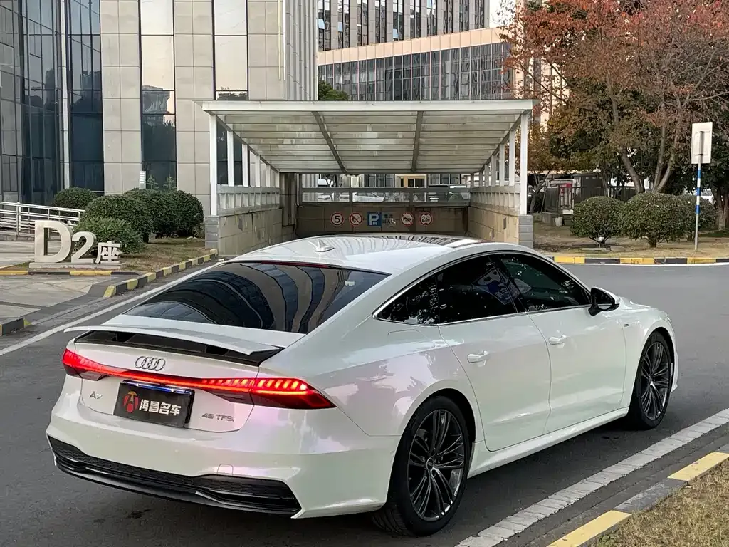 Audi A7 2021 из CN, фото 6