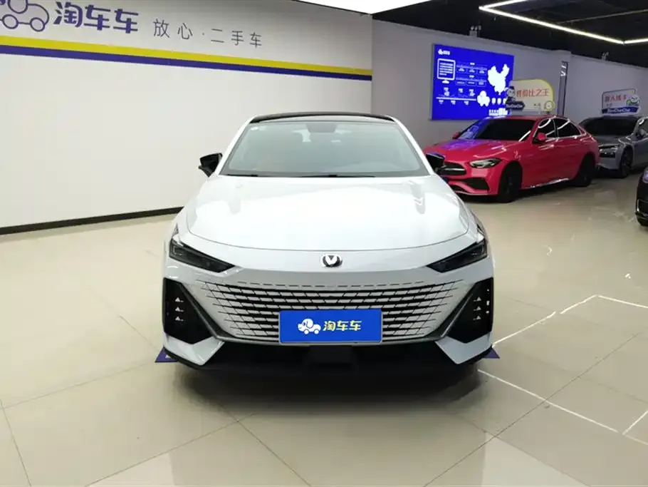 Changan UNI-V 2023 из CN, фото 2
