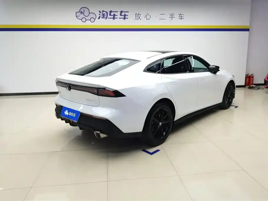 Changan UNI-V 2023 из CN, фото 3