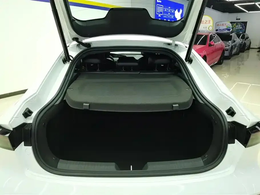 Changan UNI-V 2023 из CN, фото 4