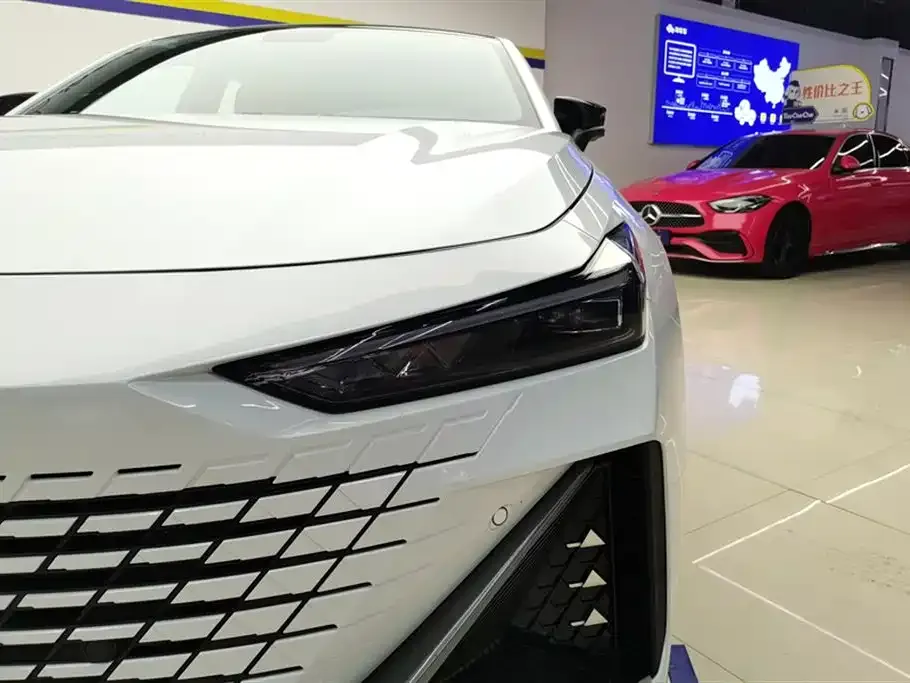 Changan UNI-V 2023 из CN, фото 5