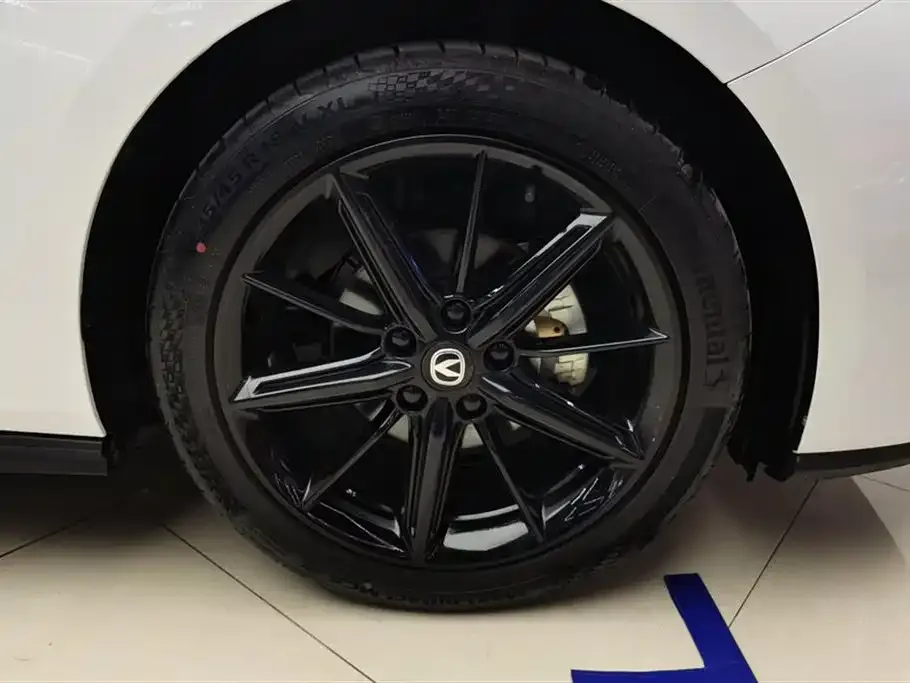 Changan UNI-V 2023 из CN, фото 6