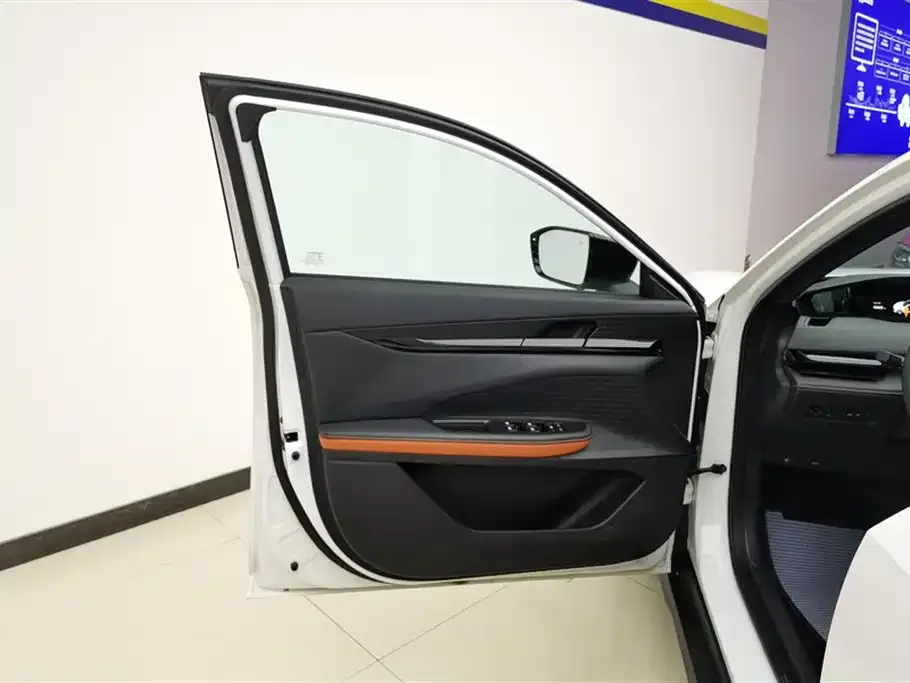Changan UNI-V 2023 из CN, фото 7