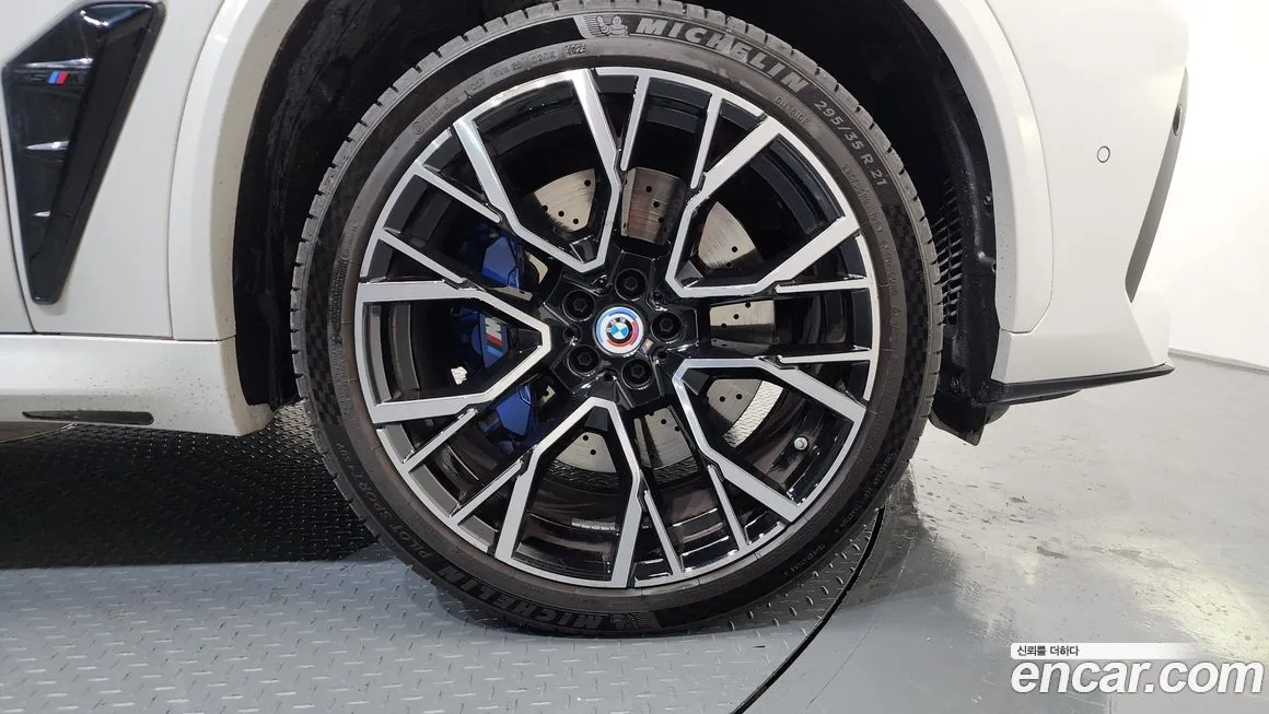 BMW X5M 2023 из KR, фото 5