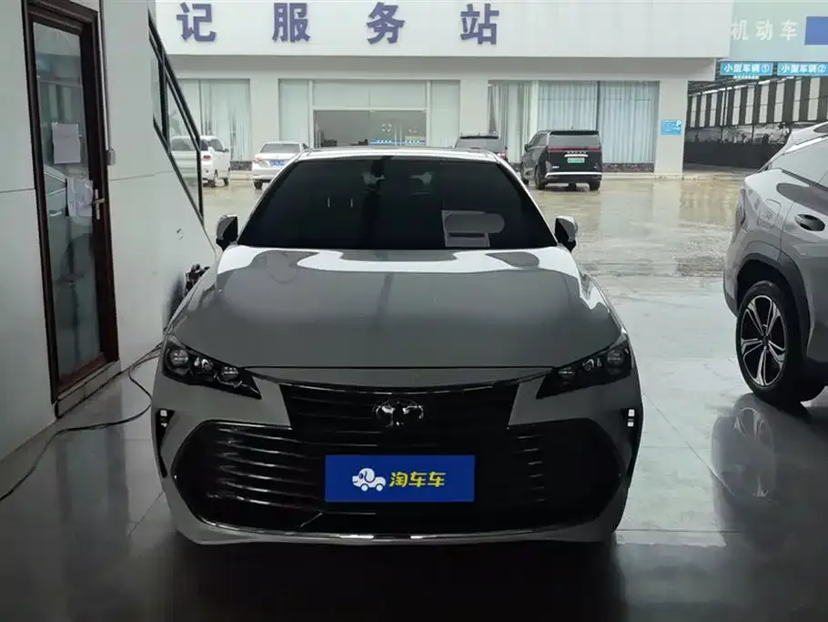 Toyota Avalon 2021 из CN, фото 2