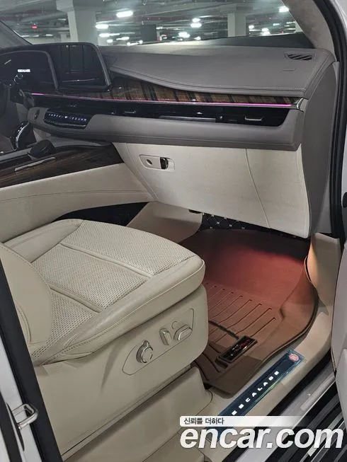 Cadillac Escalade 2022 из KR, фото 6