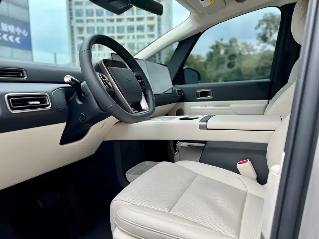 Li Auto MEGA 2025 из CN, фото 10
