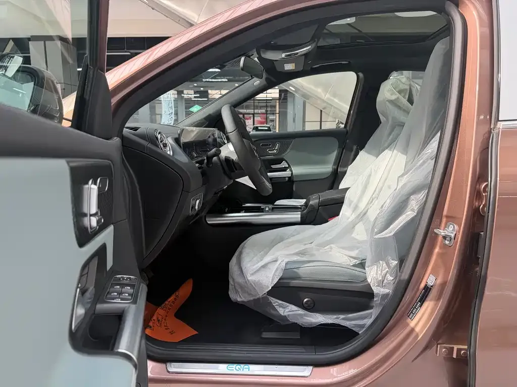 Mercedes-Benz EQA 2025 из CN, фото 4