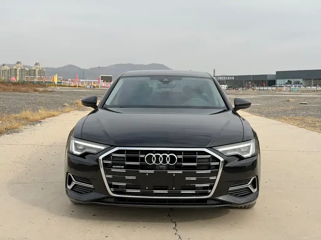 Audi A6L 2023 из CN, фото 2