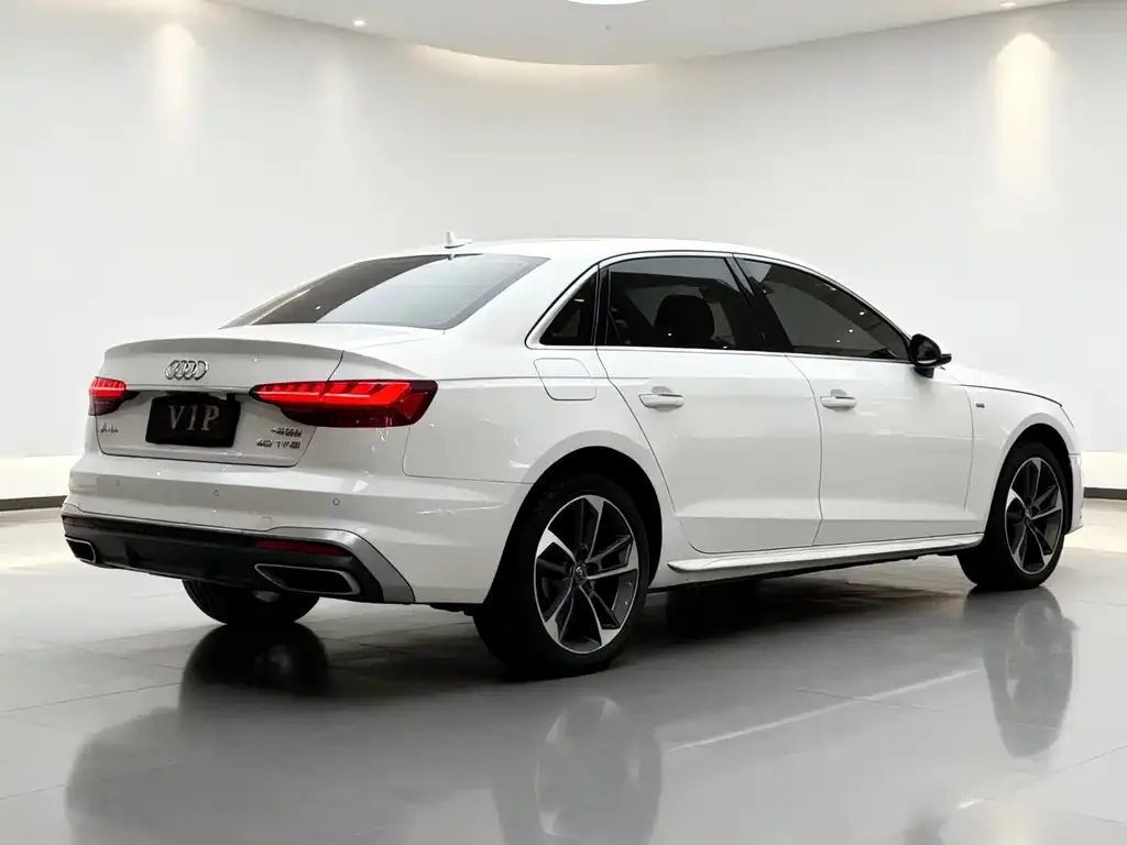 Audi A4L 2021 из CN, фото 6