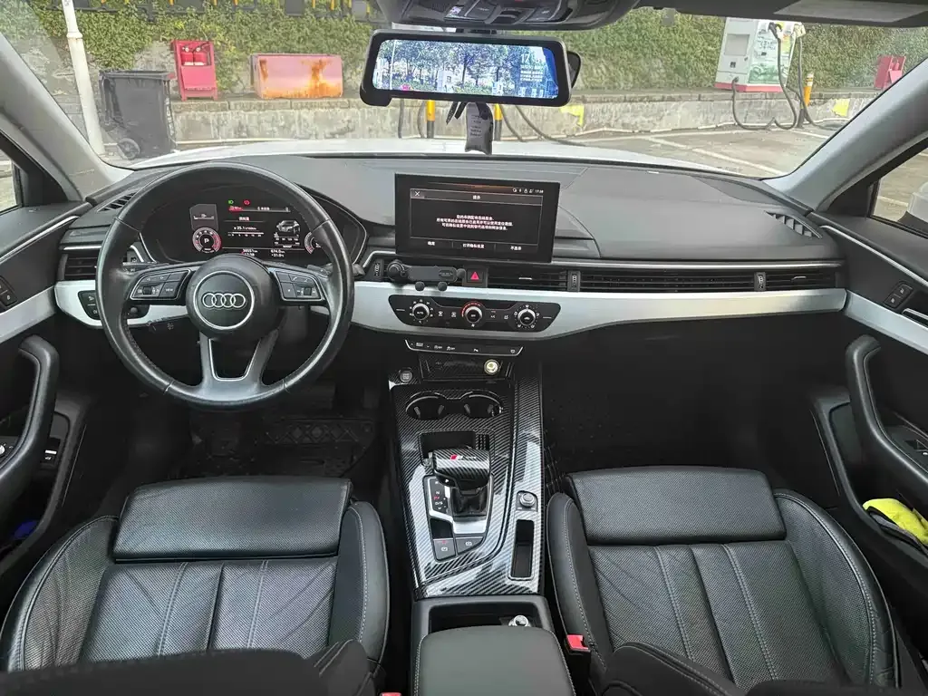 Audi A4L 2021 из CN, фото 8