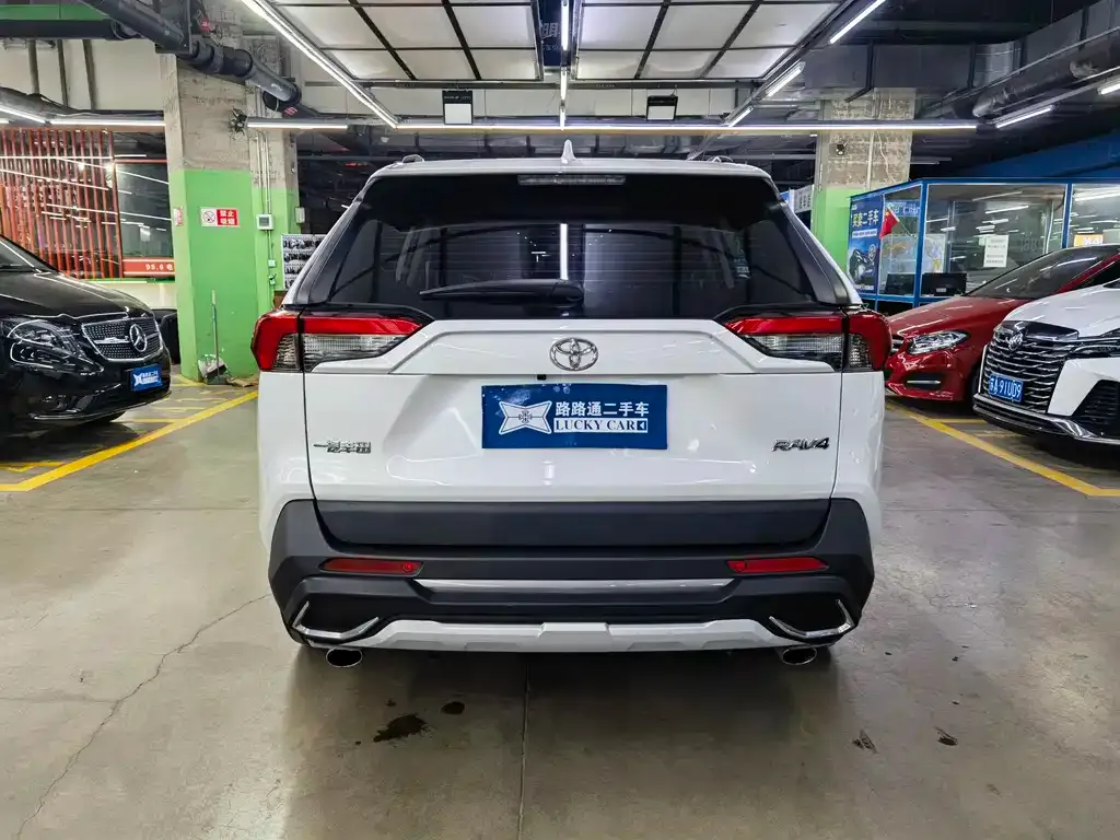 Toyota RAV4 2021 из CN, фото 5
