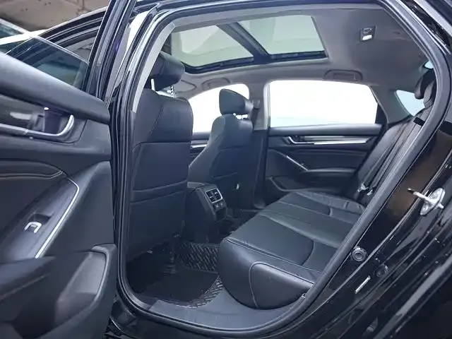 Honda Accord 2023 из CN, фото 9