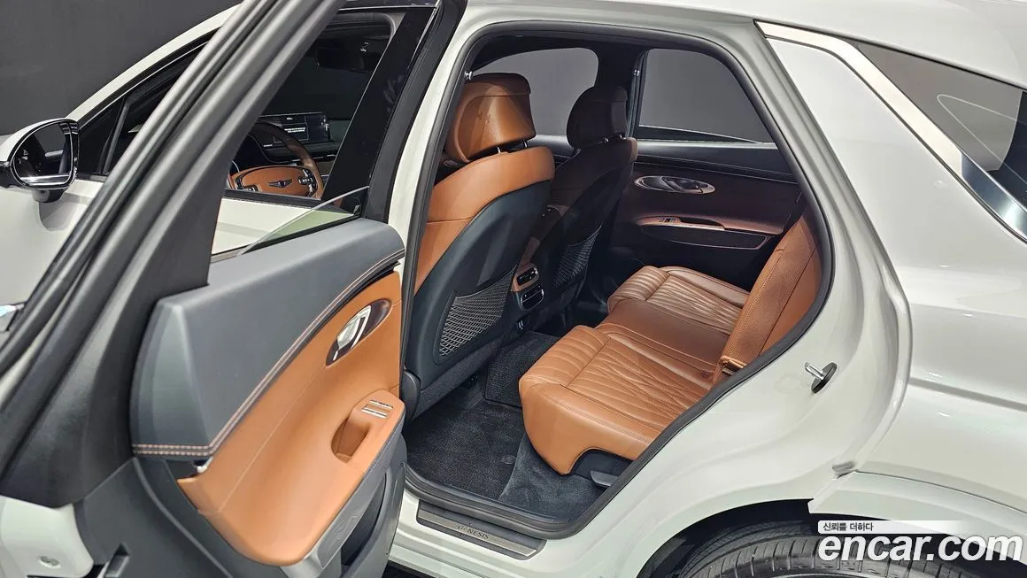 Genesis GV70 — фото 10