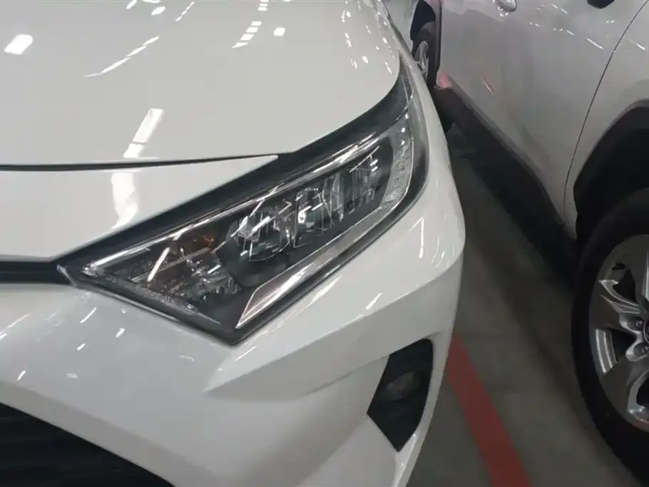 Toyota RAV4 2021 из CN, фото 5