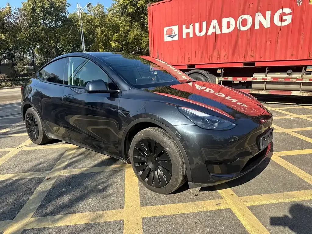 Tesla Model Y 2024 из CN, фото 3