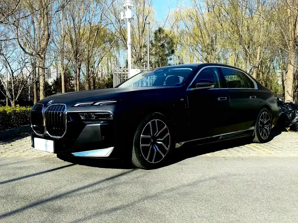 BMW i7 2025 из CN, фото 1